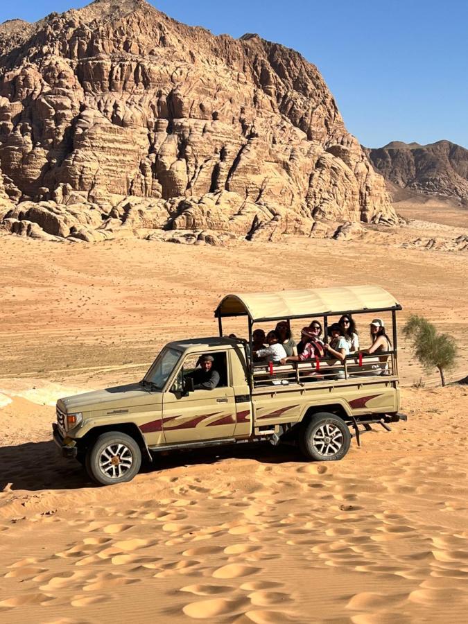 Wadi Rum Bedouin Camp Ngoại thất bức ảnh