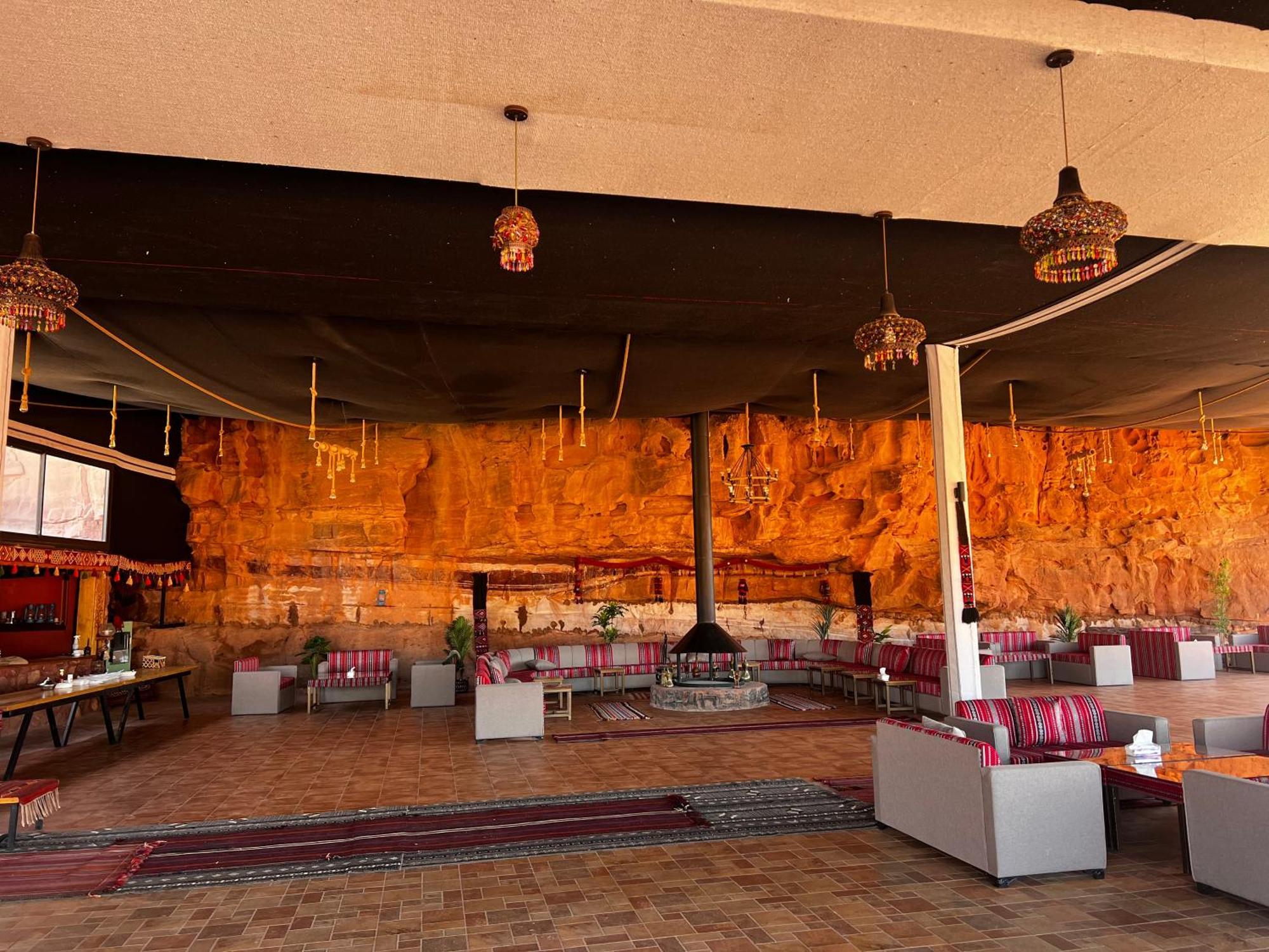 Wadi Rum Bedouin Camp Ngoại thất bức ảnh