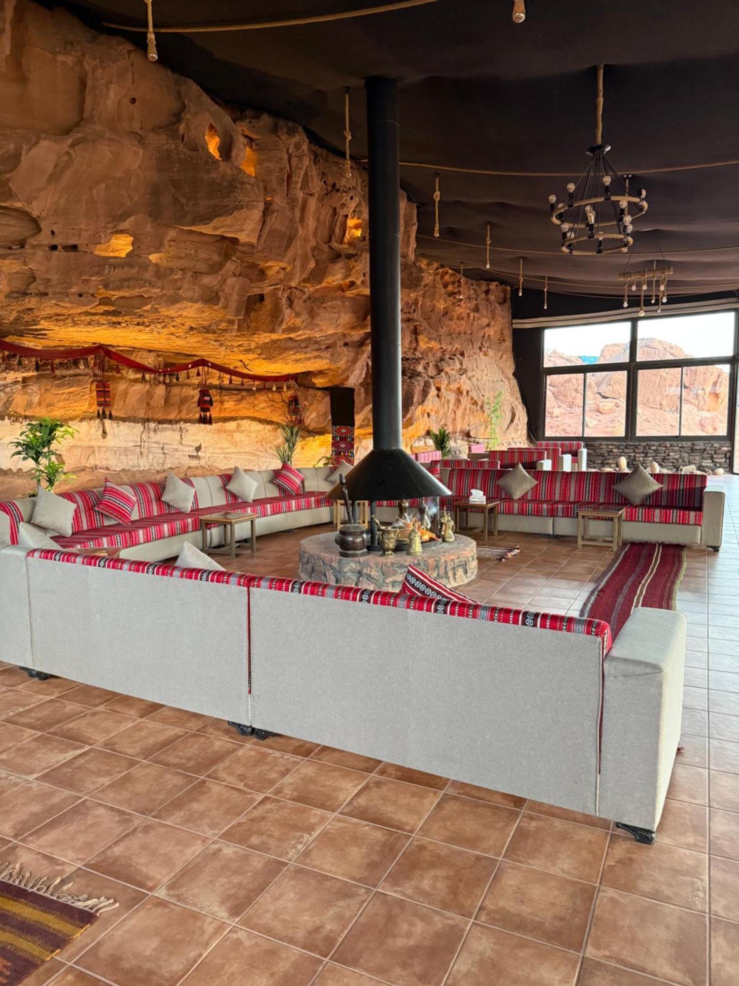Wadi Rum Bedouin Camp Ngoại thất bức ảnh